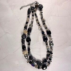 Chunky Glass and Stone Beads Fashion Necklace